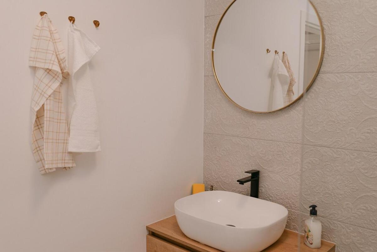 2Nd Hvar Home Apartments هفار المظهر الخارجي الصورة