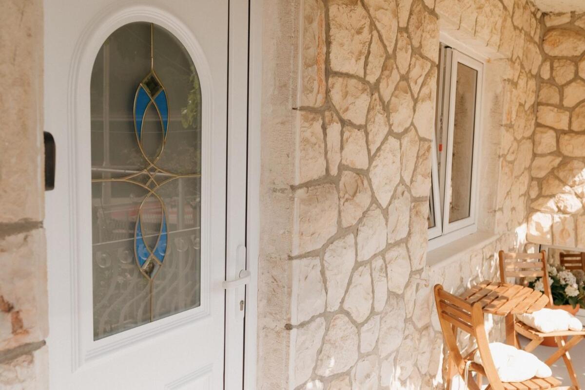 2Nd Hvar Home Apartments هفار المظهر الخارجي الصورة